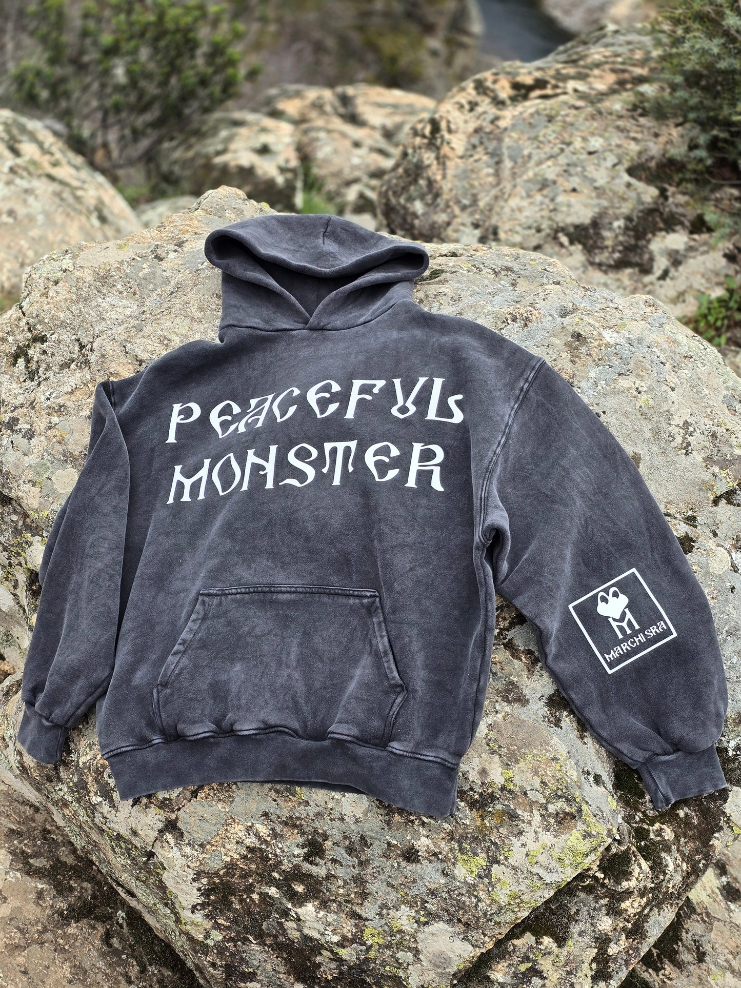 PEACEFUL MONSTER VINTAGE HOODIE - BLACK - UNISEX